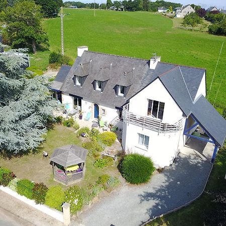 Le Clos Des Fontaines Plouer-sur-Rance Екстер'єр фото